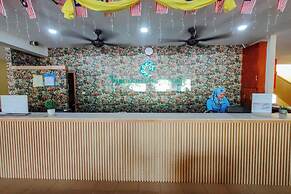 Virgo Batik Resort, Teluk Batik, Lumut