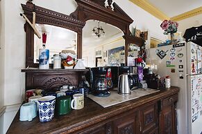 The Hostel California