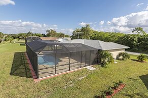 Lilsis by the Lake - Vacation Home