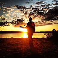 Lane's Privateer Inn