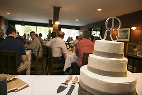 Lane's Privateer Inn