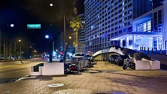 New Point Miami Beach Apartments