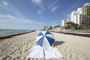 New Point Miami Beach Apartments