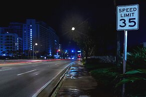 New Point Miami Beach Apartments