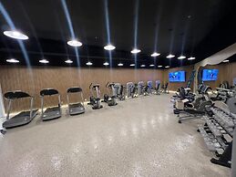 New Point Miami Beach Apartments