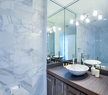 New Point Miami Beach Apartments