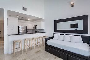 New Point Miami Beach Apartments