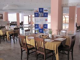 Tindari Resort & Marina Beach