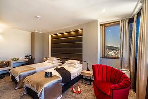 The View Luxury Rooms