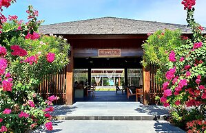 The Barefoot Eco Hotel