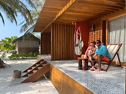 The Barefoot Eco Hotel