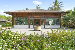 The Barefoot Eco Hotel