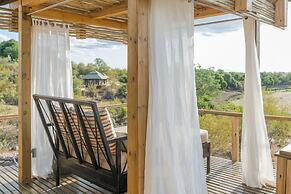 Simbavati Hilltop Lodge