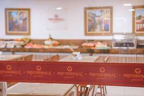 Profissionalle Hotel São Luís