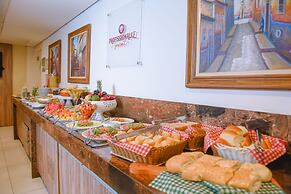 Profissionalle Hotel São Luís