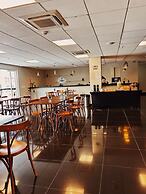 Delmond Hotel