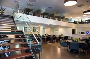 Delmond Hotel