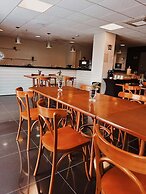 Delmond Hotel
