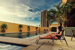 Delmond Hotel