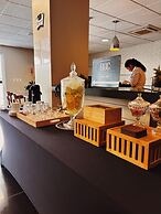 Delmond Hotel