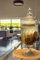 Delmond Hotel