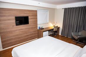 Delmond Hotel