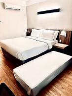 Delmond Hotel