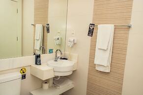 Delmond Hotel