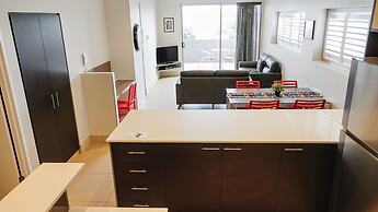 Laguna Apartments