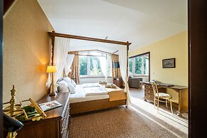 Waldhotel Tannenhäuschen