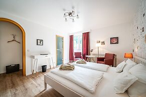 Waldhotel Tannenhäuschen