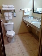 Cobblestone Hotel & Suites - Salem