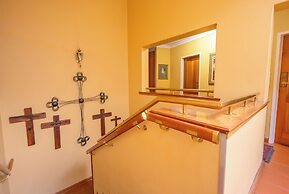 Sunward Park Guest House & Conference Centre