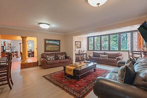 Sunward Park Guest House & Conference Centre