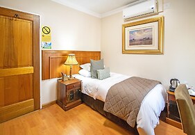 Sunward Park Guest House & Conference Centre