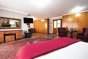 Sunward Park Guest House & Conference Centre