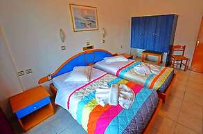 Nitsas Hotel Apartments