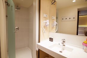 TOC Hostel and Suites Madrid