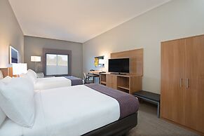 Holiday Inn Express & Suites Hot Springs by IHG