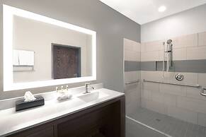 Holiday Inn Express & Suites Hot Springs by IHG