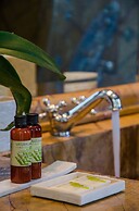 Agalia Luxury Suites