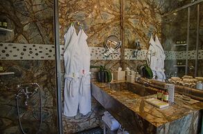 Agalia Luxury Suites