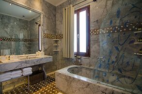 Agalia Luxury Suites