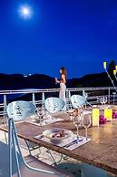 Agalia Luxury Suites