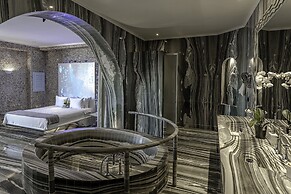 Agalia Luxury Suites