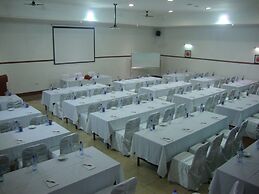 Riverside Hotel and Conference Centre