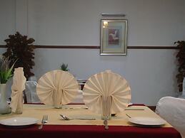 Riverside Hotel and Conference Centre