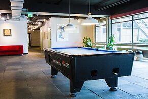 WOW Hostel Amsterdam