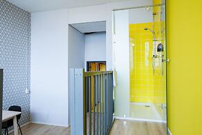 WOW Hostel Amsterdam