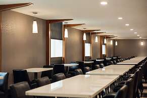 Kindness Hotel - Kaohsiung Main Station